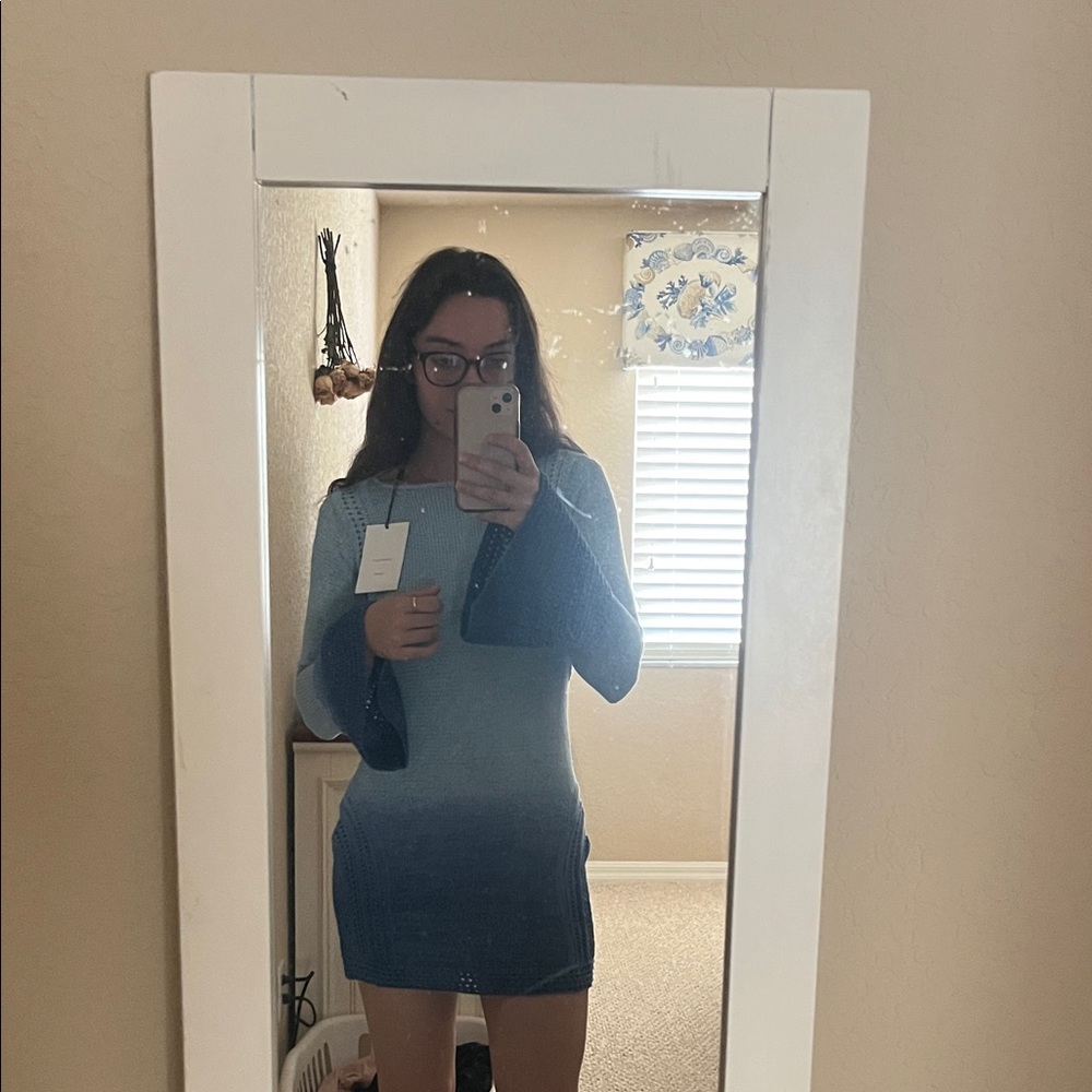Elegant Blue Ombre Knit Dress